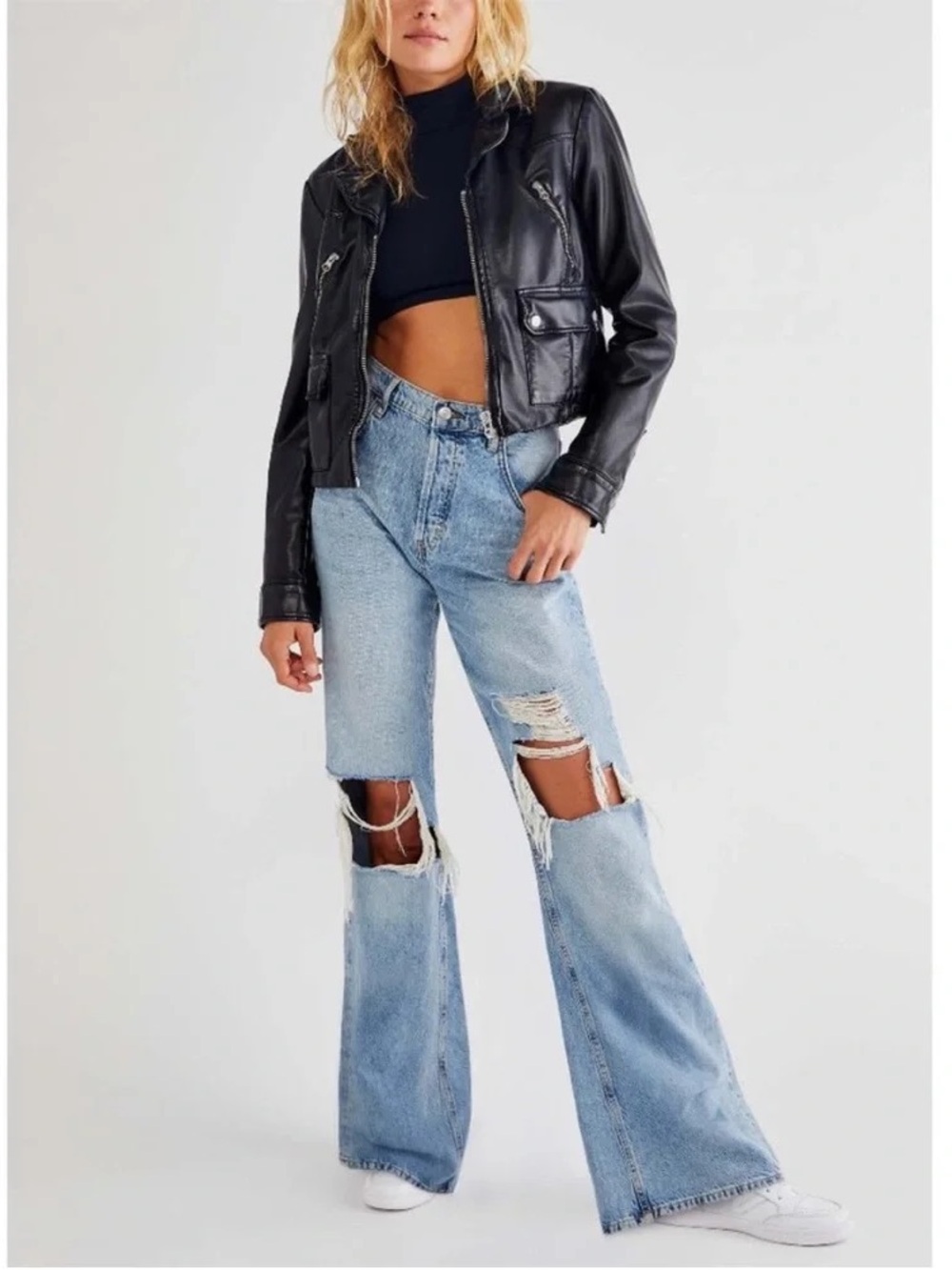 Free People New Dawn Flare Jeans Size 26 Distressed Denim Cotton We the Free